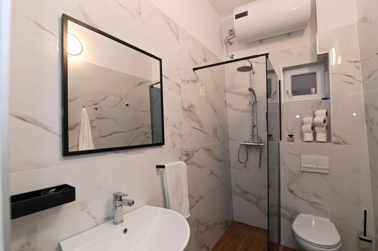 Tyson Apartman Rijeka Apartment Ngoại thất bức ảnh