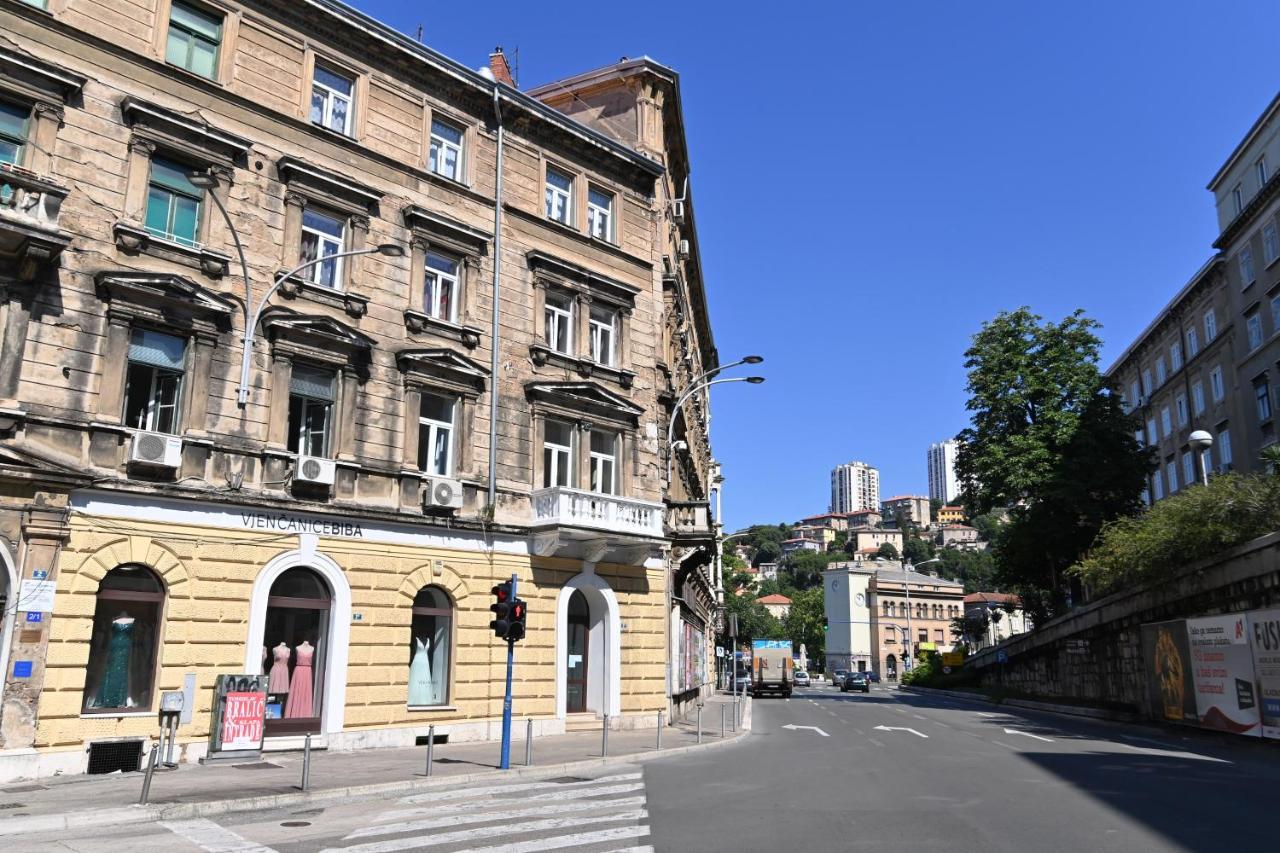 Tyson Apartman Rijeka Apartment Ngoại thất bức ảnh