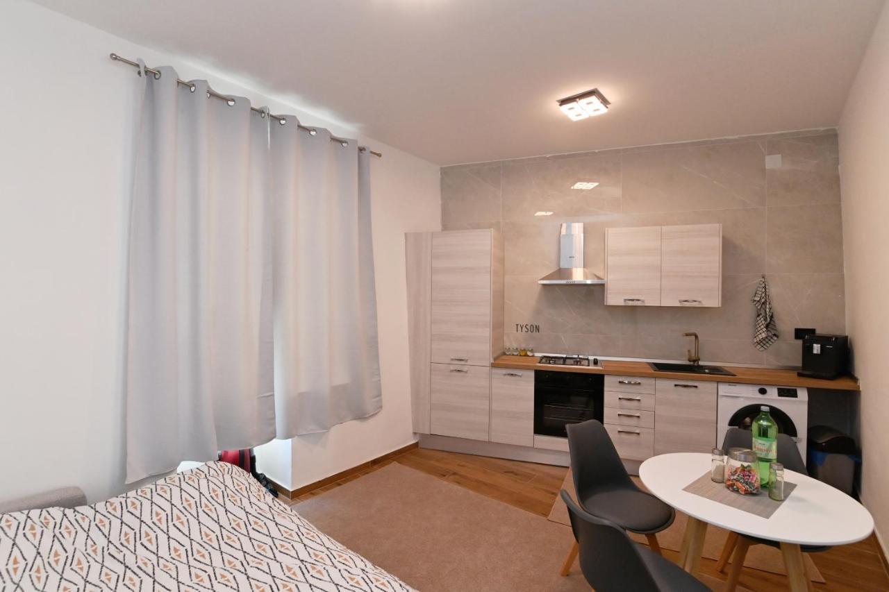 Tyson Apartman Rijeka Apartment Ngoại thất bức ảnh
